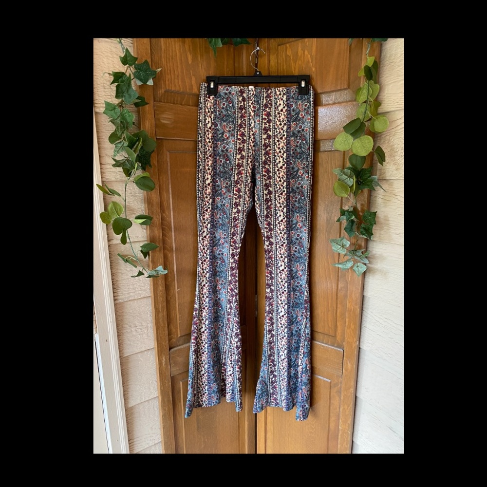 Flared leggings